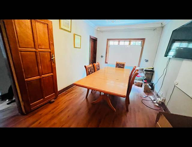 640M² OFFICE FOR SALE IN MORELETA PARK
